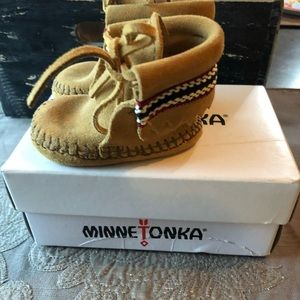 Great condition moccasins